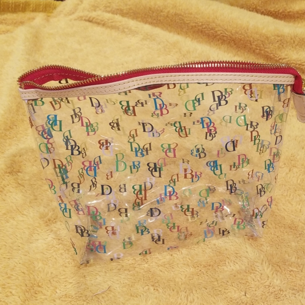Dooney & Bourke make up bag